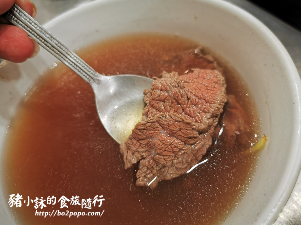 [食記] 高雄岡山-阿蓮牛肉湯-點湯牛肉燥吃到飽